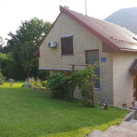 Holiday Home Zbilje Visoko Eksteriør billede